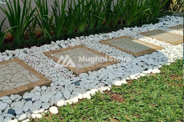 contoh pemasangan batu koral kupang putih 4