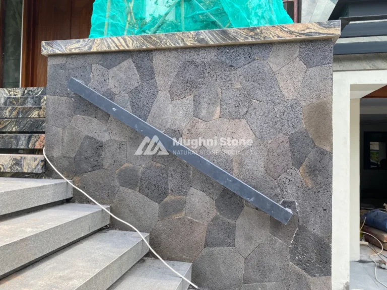 after - pemasangan batu curi untuk dinding tangga eksterior