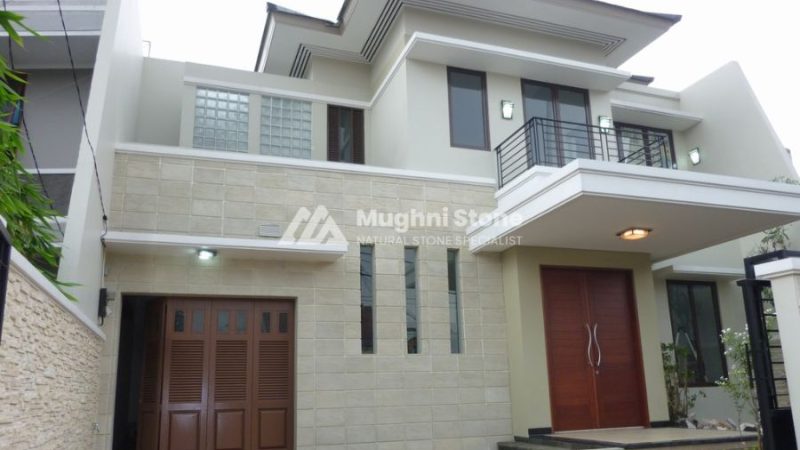 fasad batu paras putih