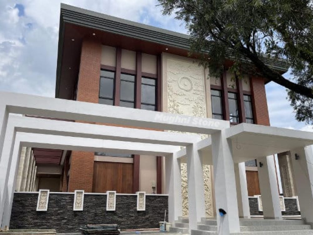 ukiran batu alam