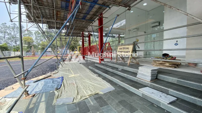 Proyek Batu Andesit, Lantai Eksterior & Pilar Pagar, Pertamina Kalideres